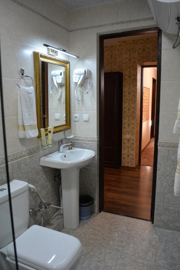 Hotel Nur M Taschkent Exterior foto