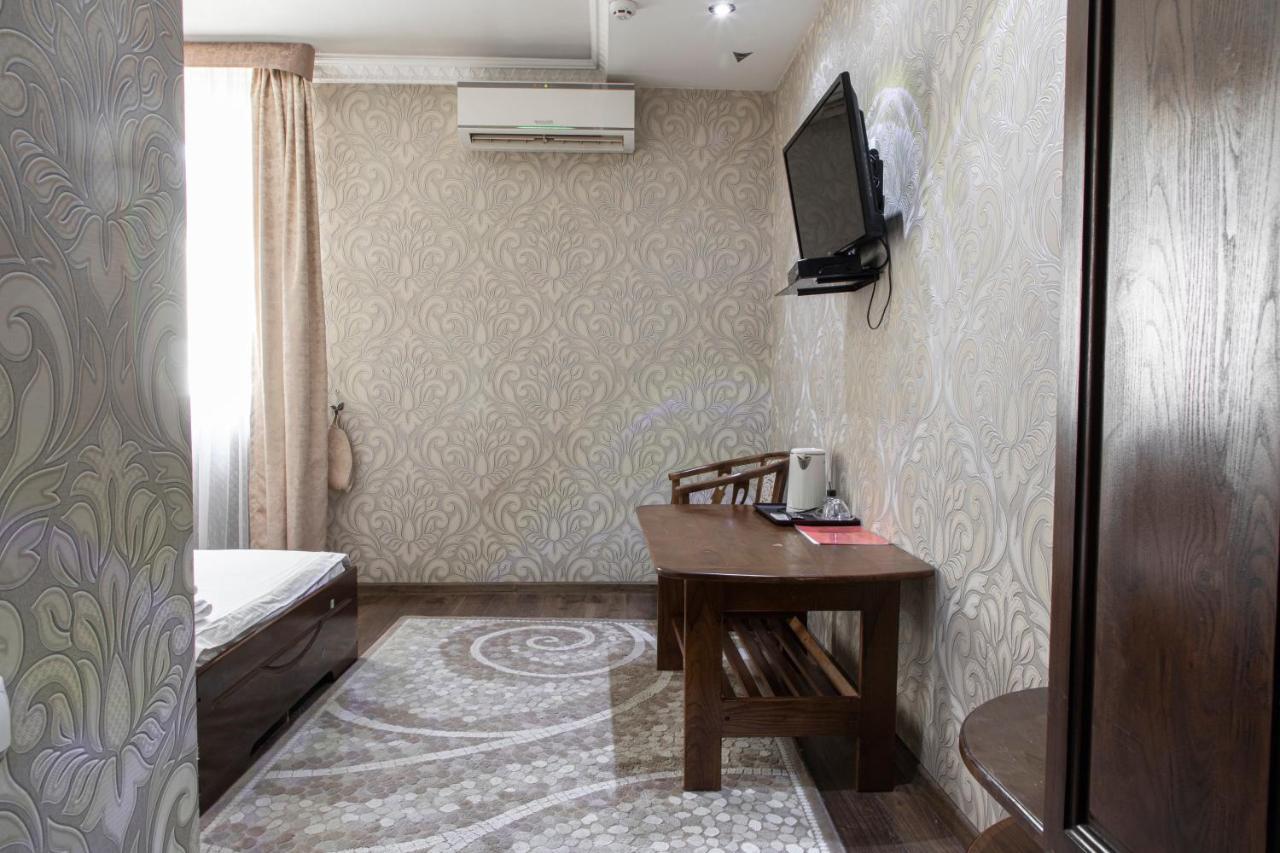 Hotel Nur M Taschkent Exterior foto