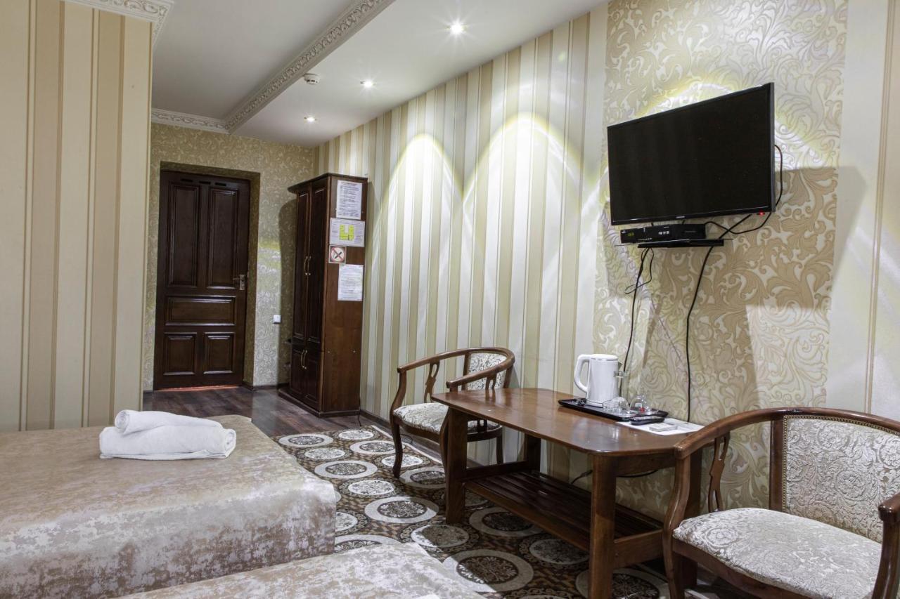 Hotel Nur M Taschkent Exterior foto
